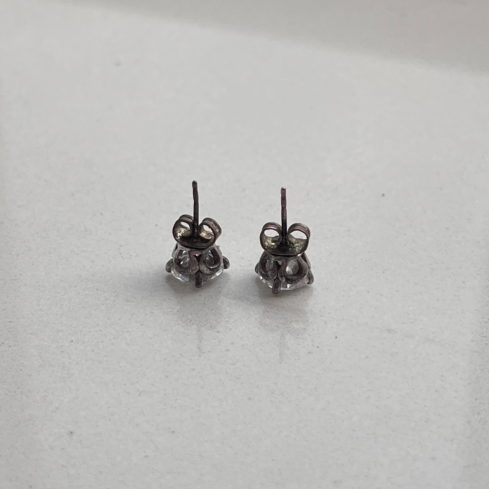 8mm Cubic Zirconia Round Cut Studs - Picture 3 of 4